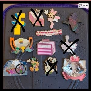 LOT of (8) Authentic Vintage And RARE Disney pins (HARD TO FIND)